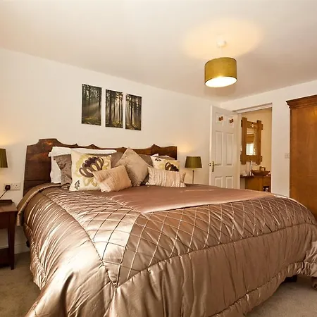 Littlebeck Warren בית הארחה 4*