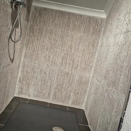 Littlebeck Warren 4*